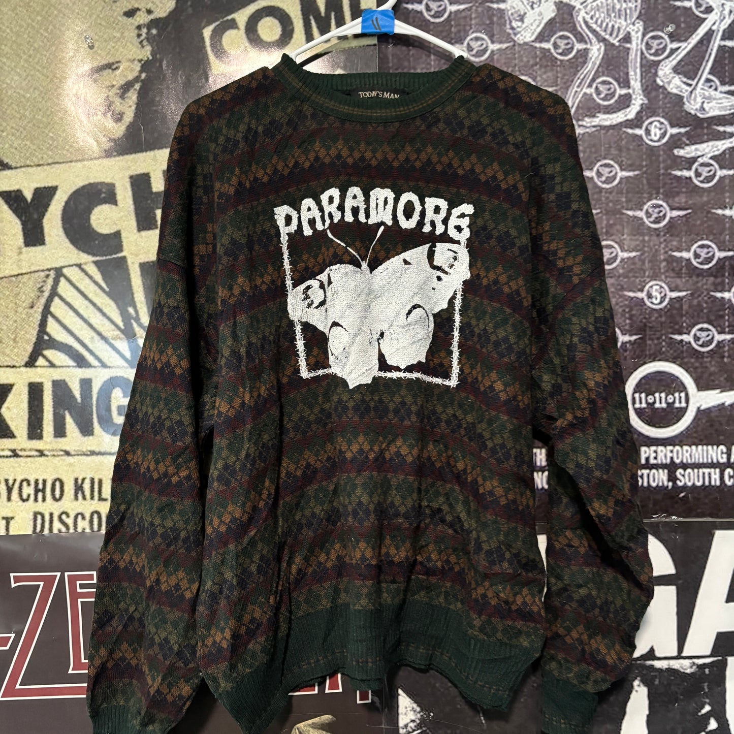 11 paramore sweater XL/XXL