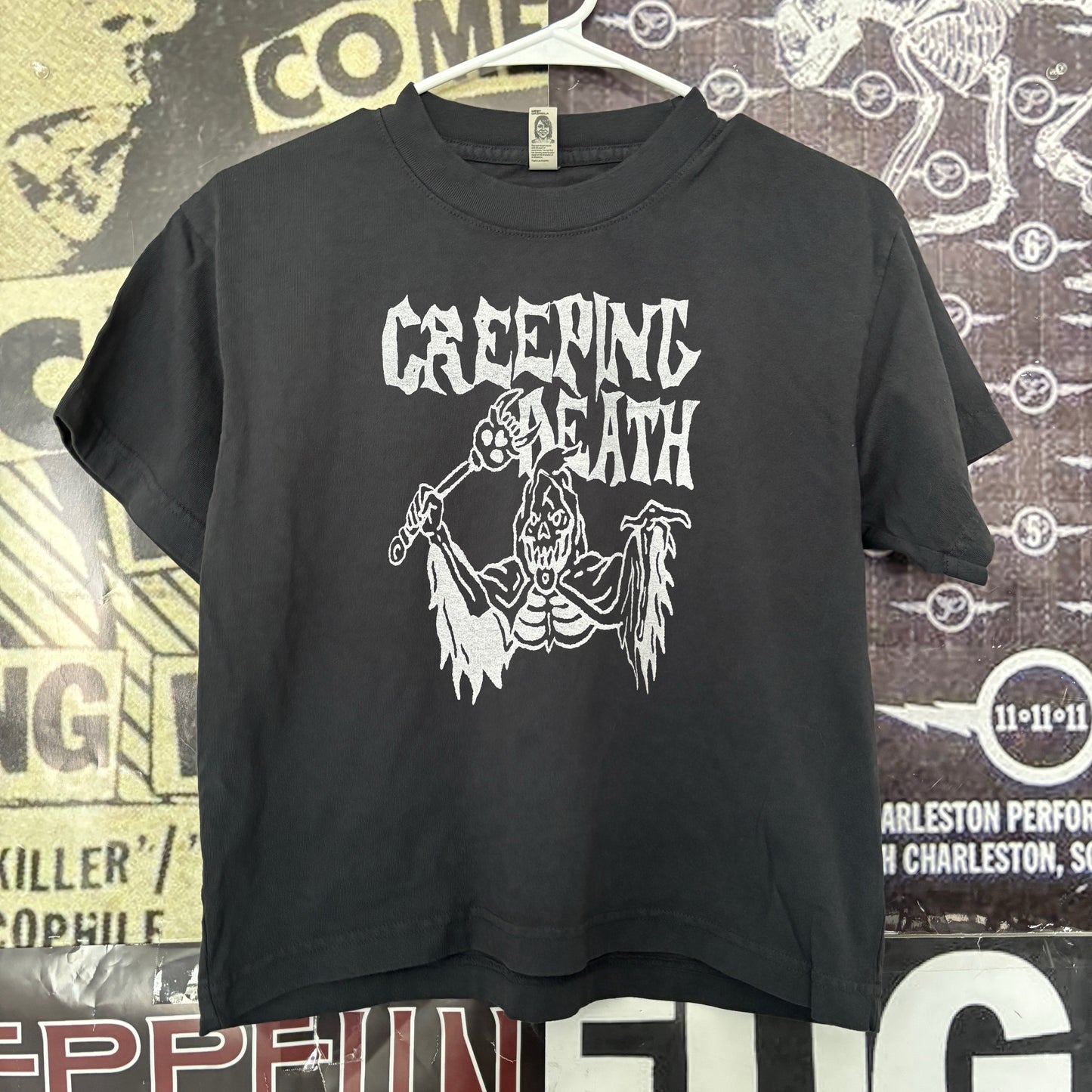 Creeping death black boxy tee