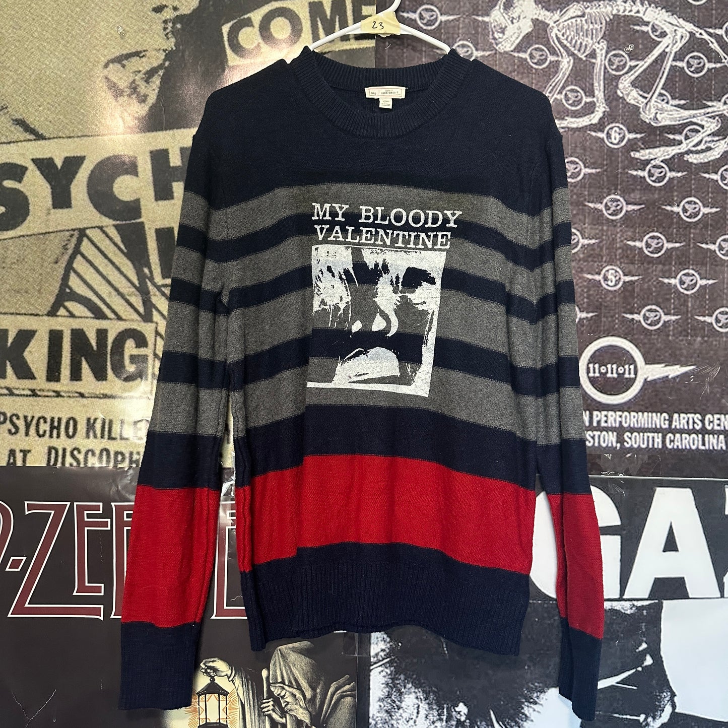 my bloody valentine sweater MED