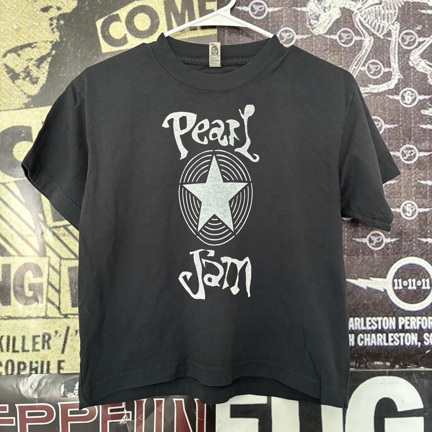 Pearl star boxy black tee