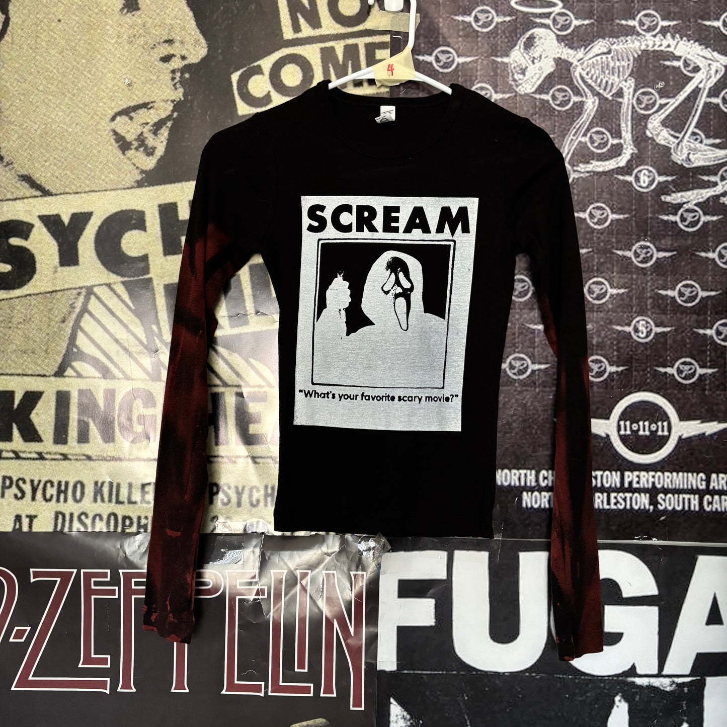 Scream black bleach long sleeve XS/SM