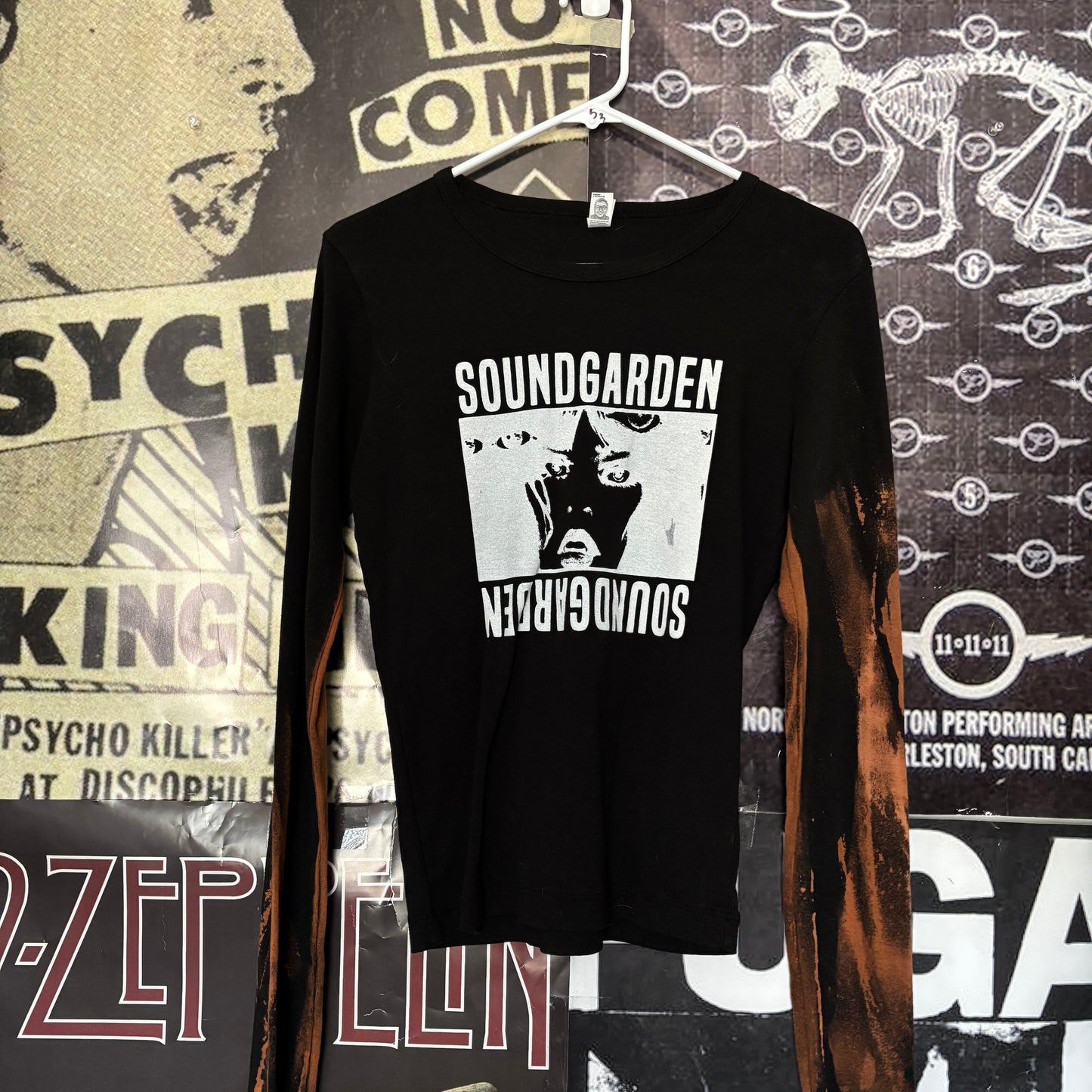Soundgarden black bleach long sleeve XL/