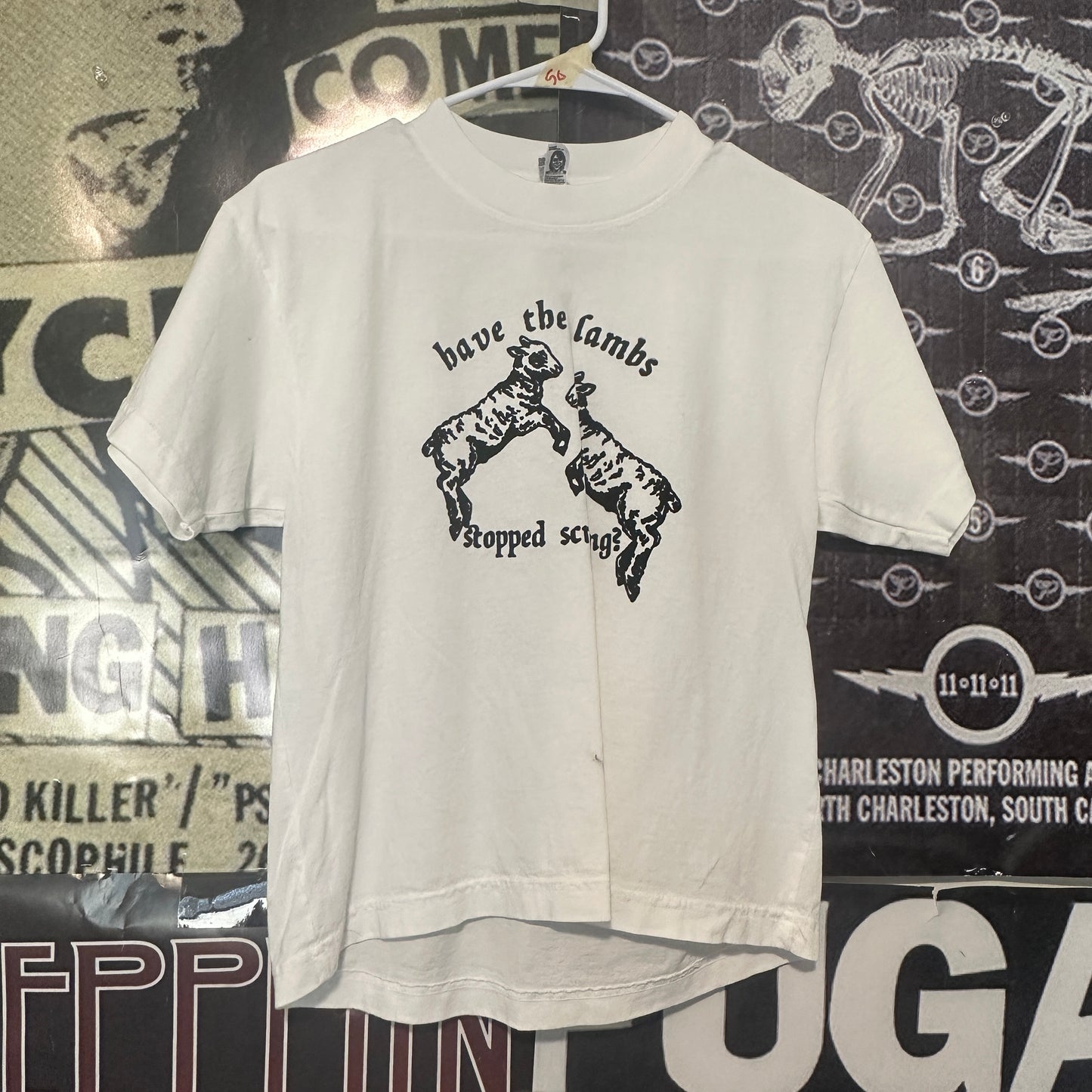 the lambs white/black boxy tee SM (ready)