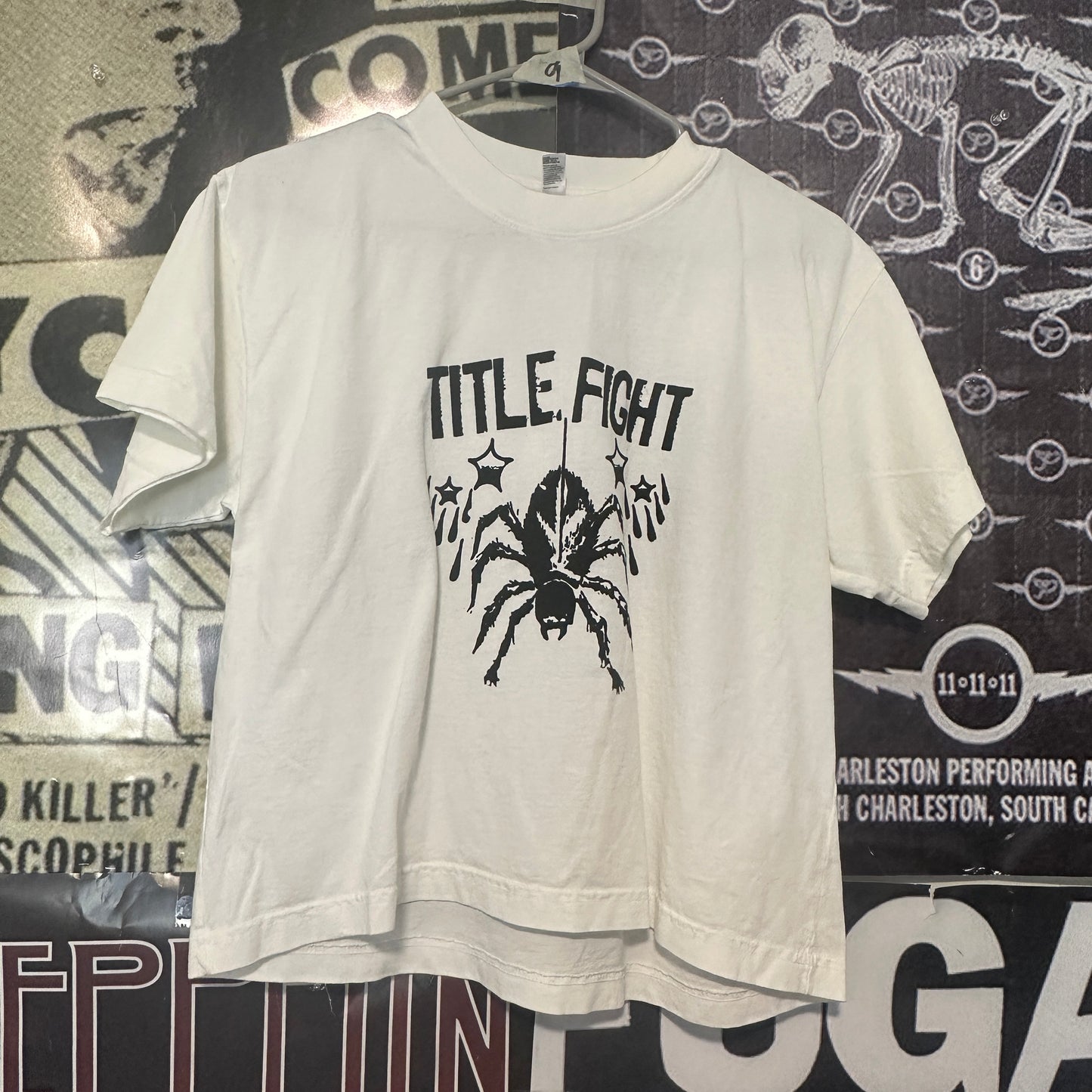 title fight white/black boxy tee LAR (ready)