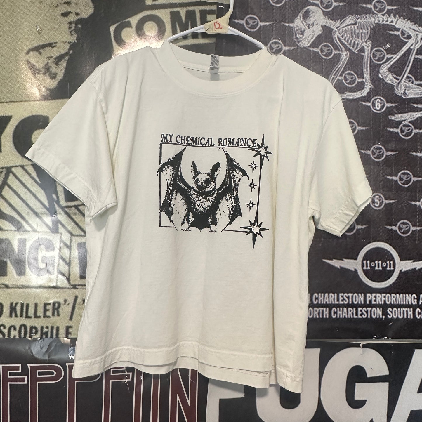 my chemical romance white/black boxy tee LAR (ready)