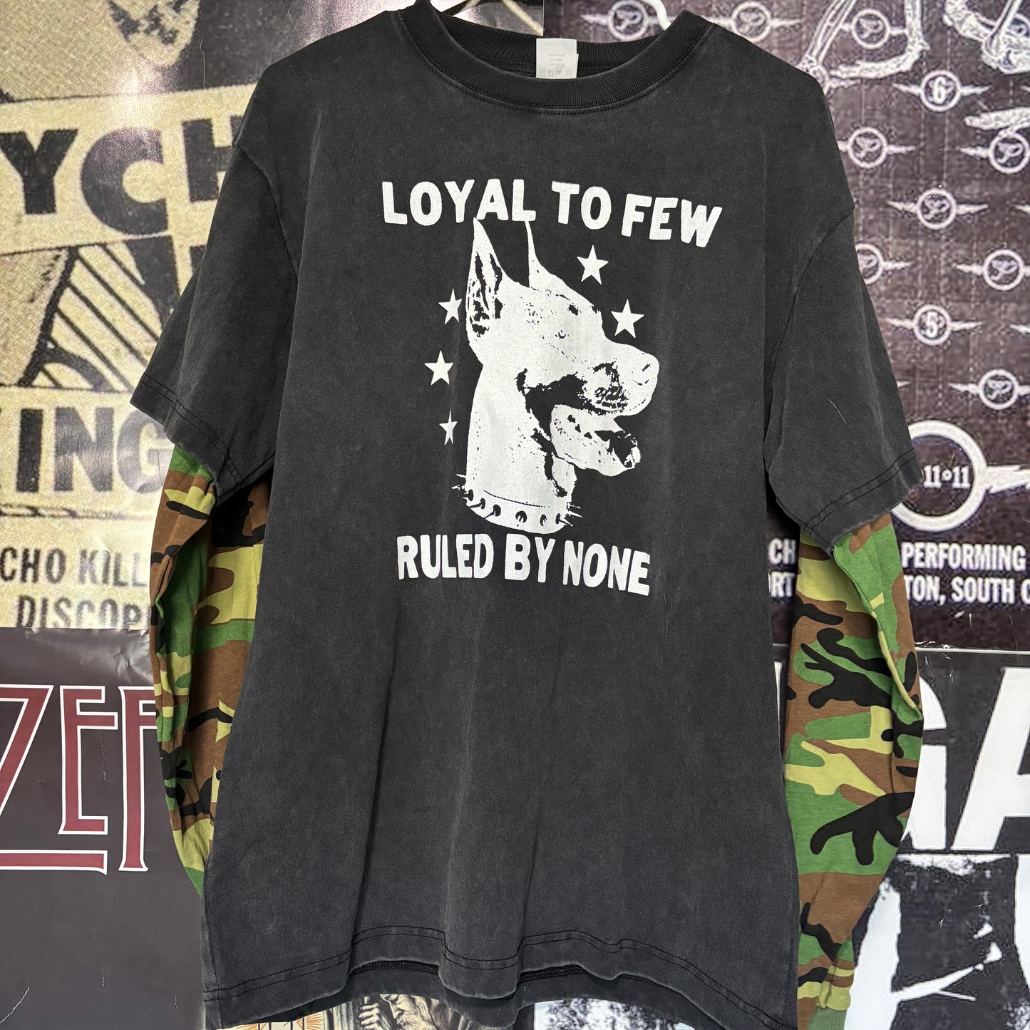 LOYAL camo/black long sleeve