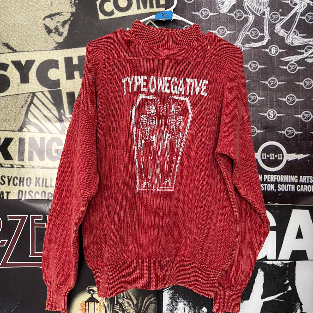 TYPE RED SWEATER LAR/XL