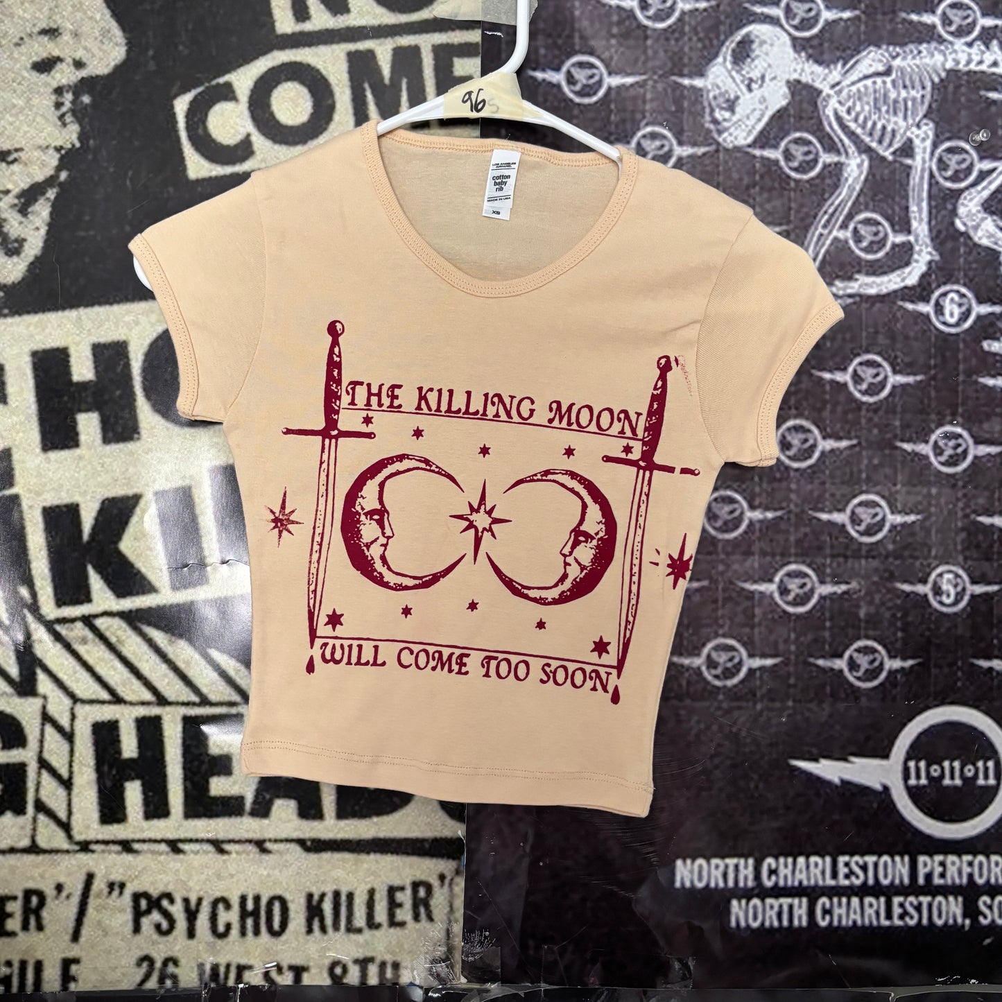 killing moon cream/red crop baby tee XSMALL
