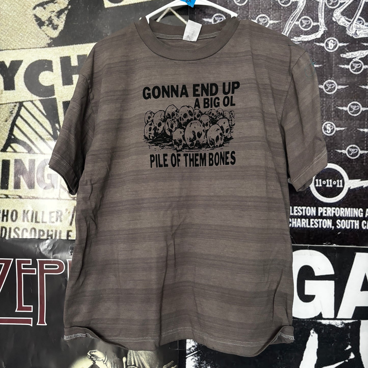 Bones brown striped tee SM/MED