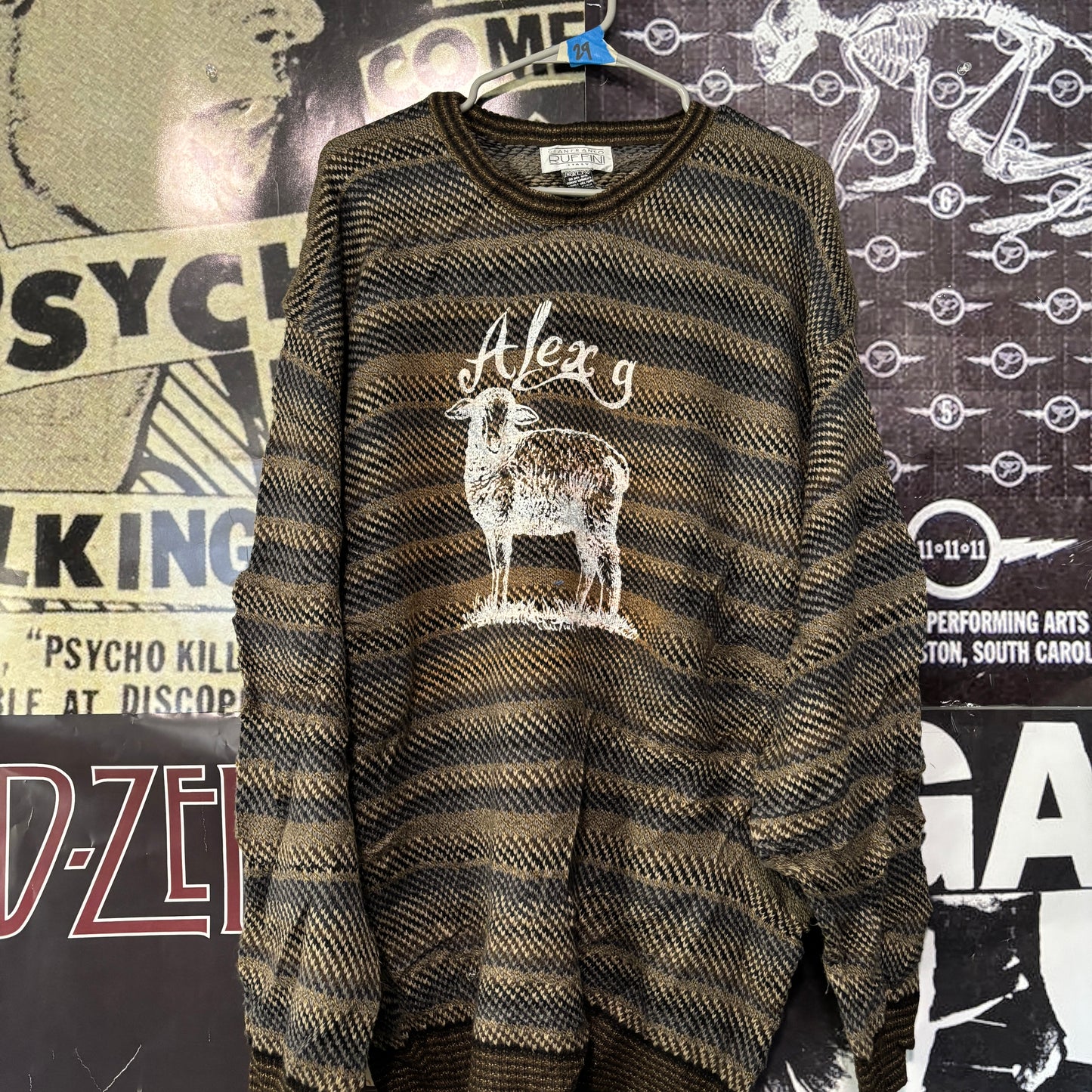 29 Alex g sweater XL/XXL