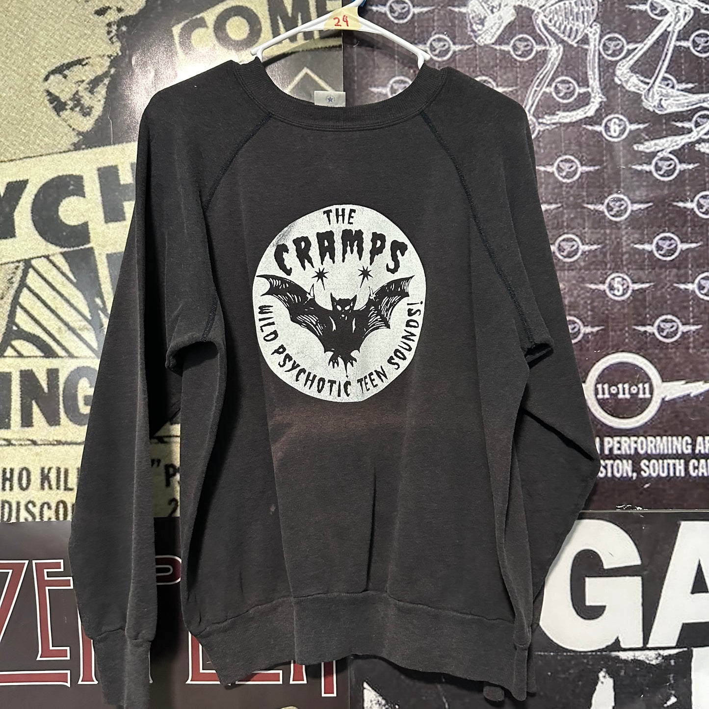 24 the cramps sweatshirt LAR/XLAR