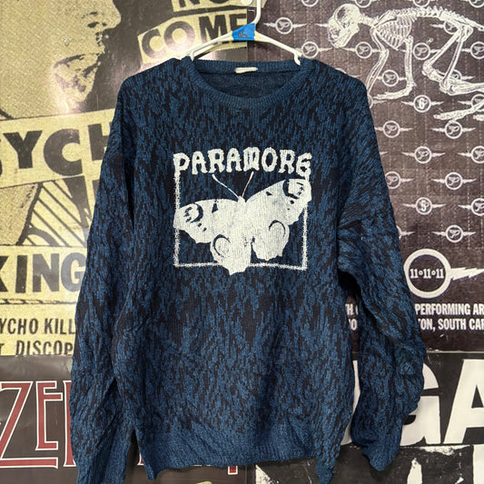 45 paramore sweater LAR/XL