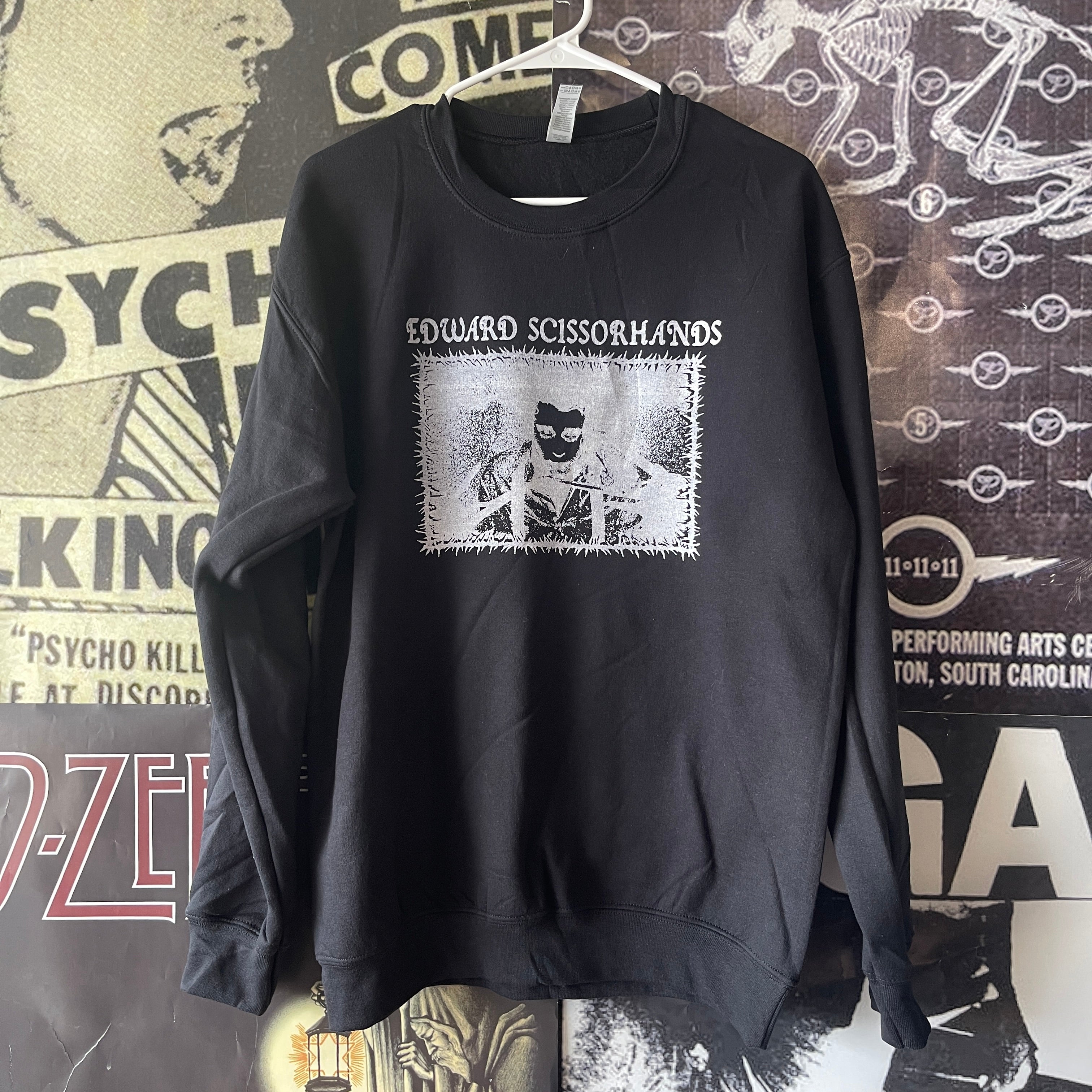 Edward Scissorhands offers graphic sweatshirt Medium