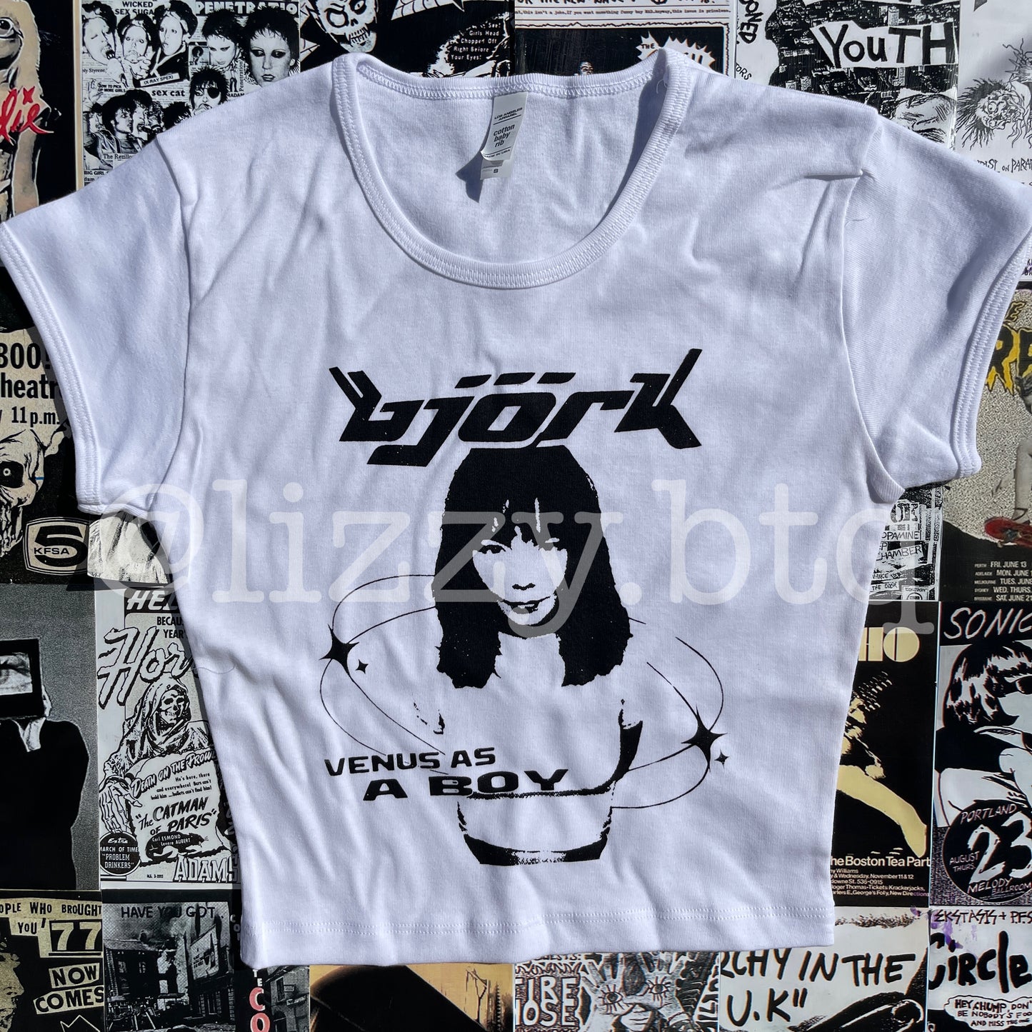 Björk white baby tee