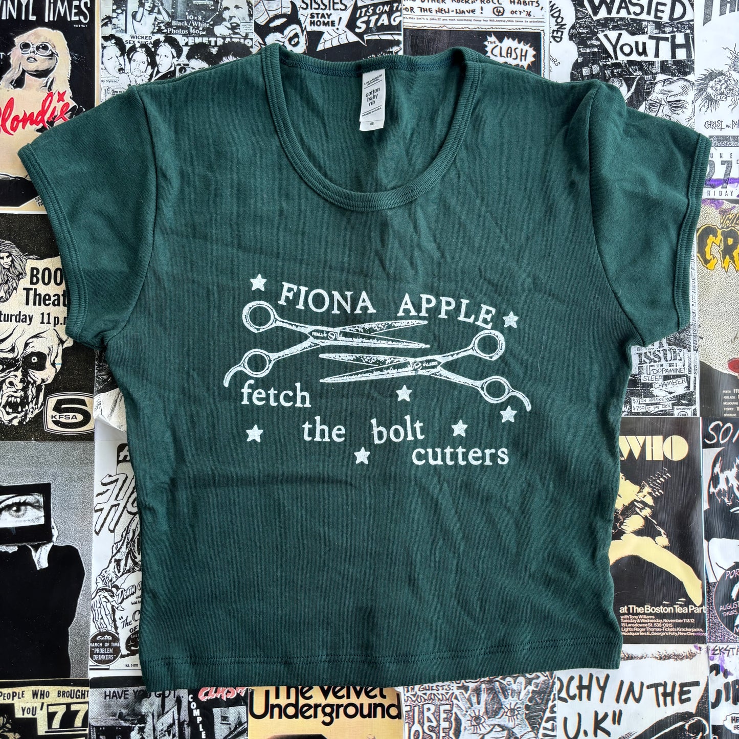 Fiona Apple forest green crop baby tee SM