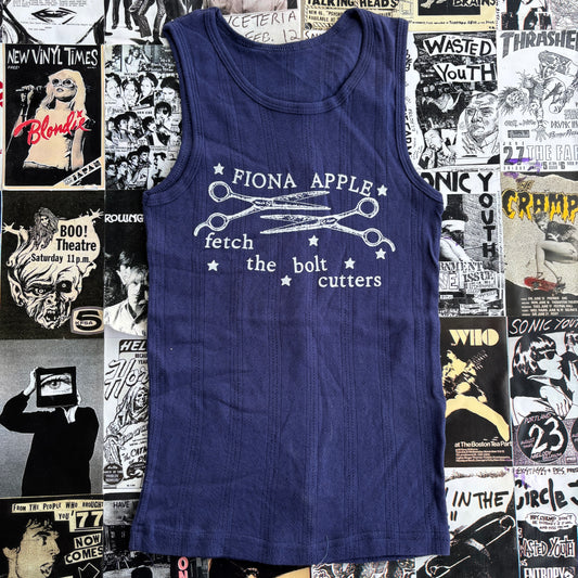 Fiona Apple navy tank SM/MED