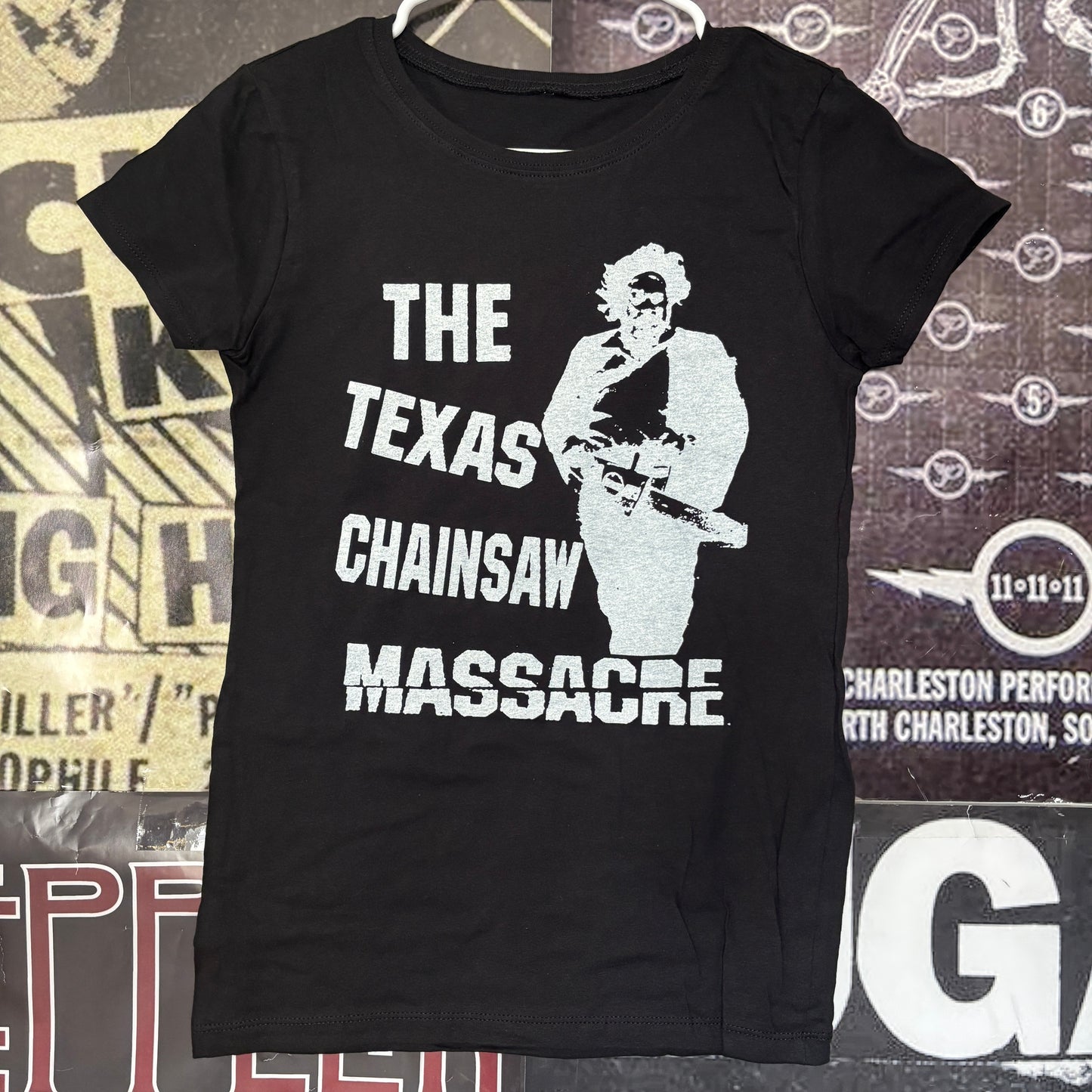 Texas chainsaw black/white black babydoll tee SM/MED