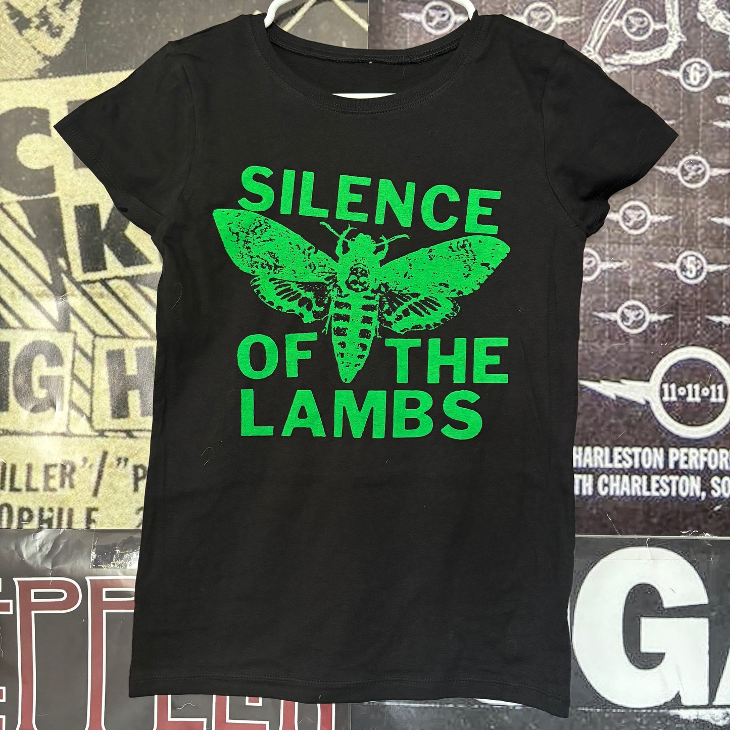 Silence lambs black/green black babydoll tee SM/MED