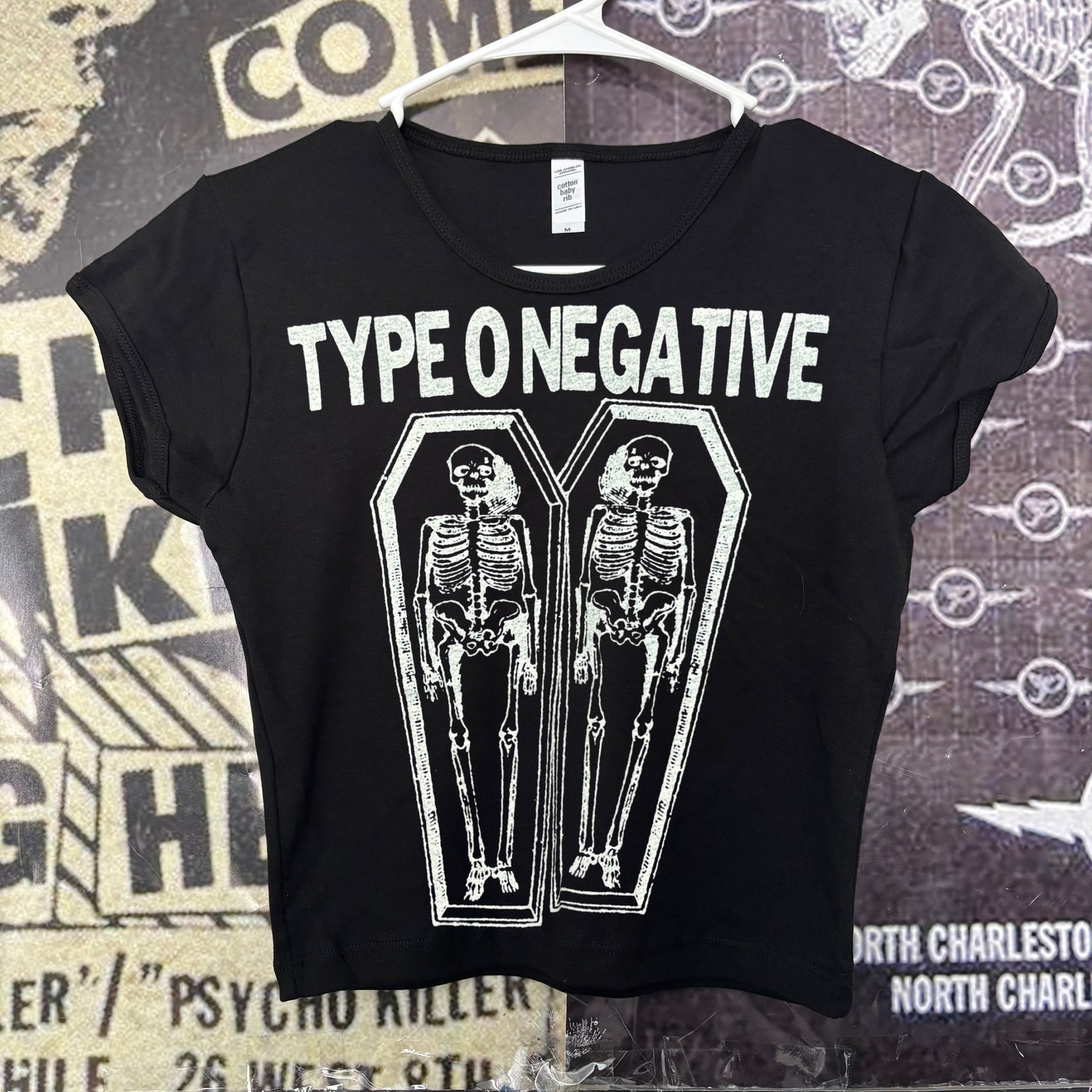 Type crop baby tee