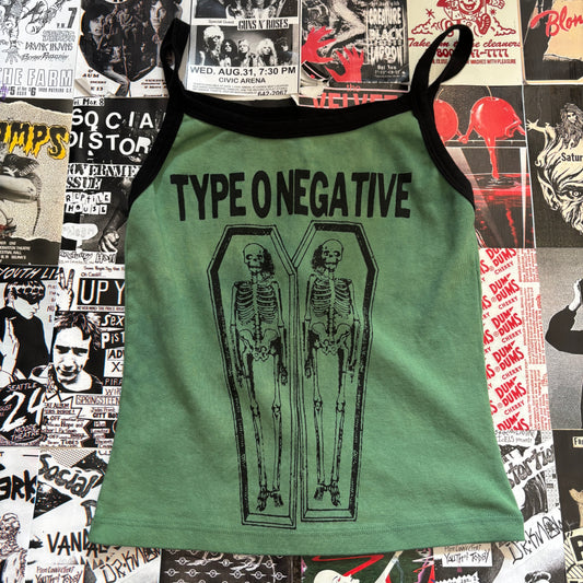 TYPE  black/green tank