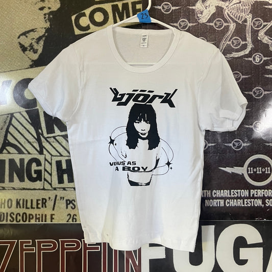 Bjork long white baby tee