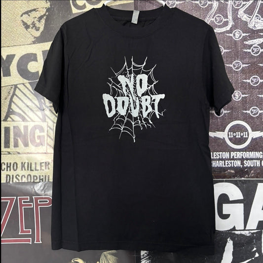 No doubt black full size tee