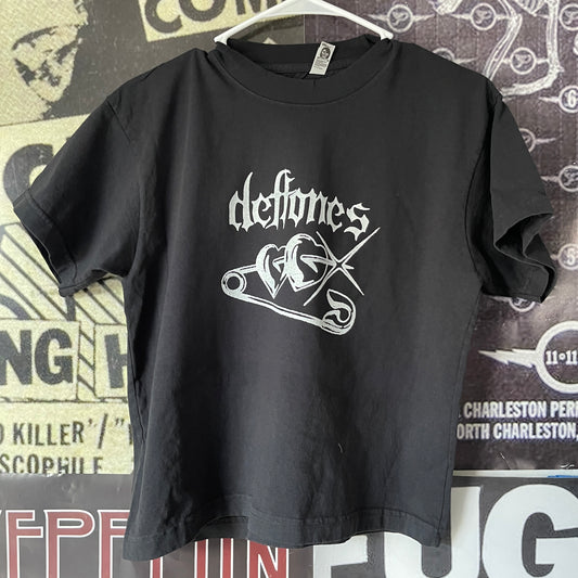 Deftones pin black boxy tee