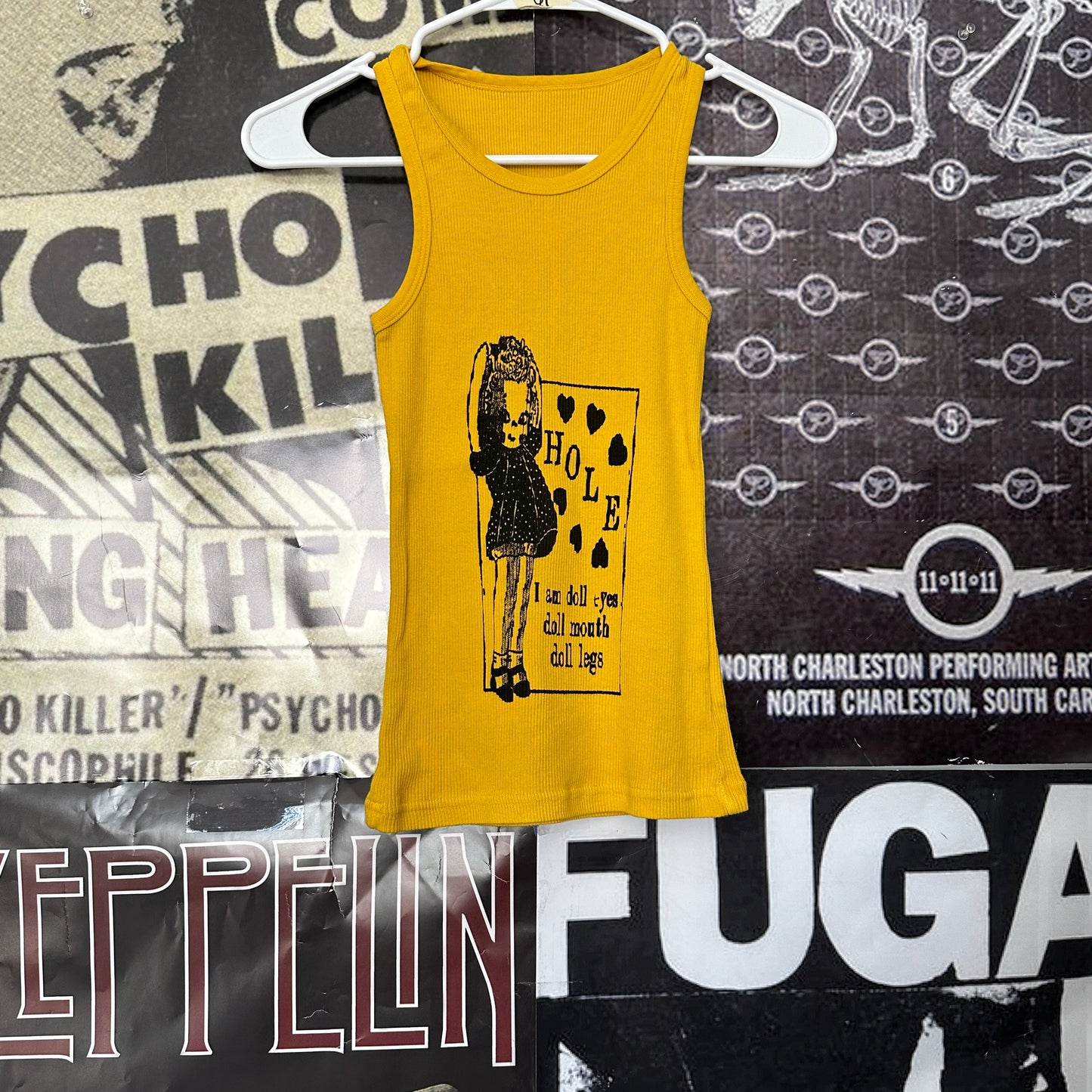 Hole yellow ribbed tank SM/MED