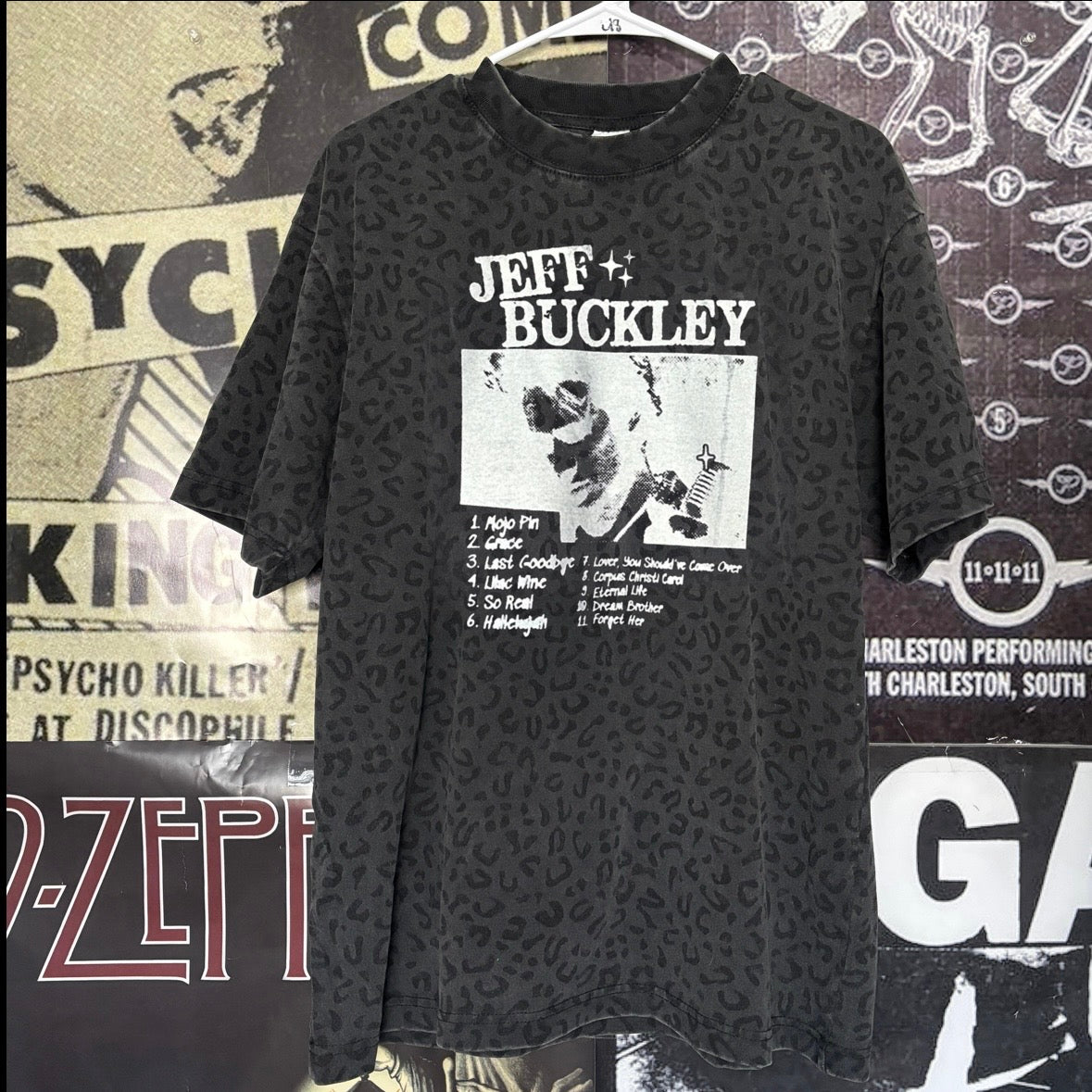 Buckley grey cheetah t-shirt
