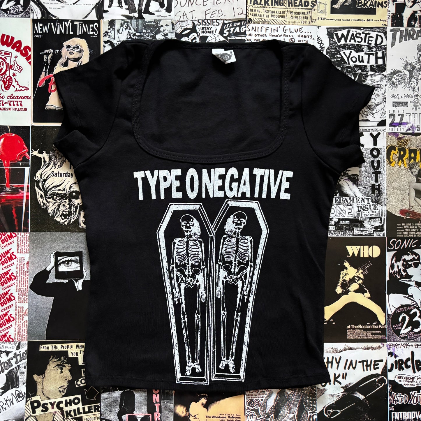 Type black square neck baby tee