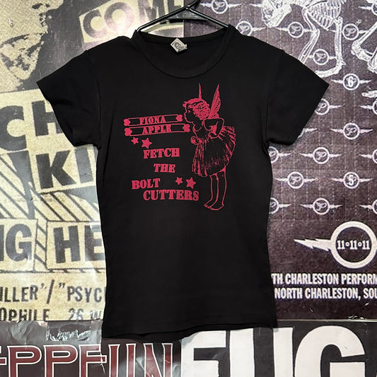 Fiona apple black/red baby doll tee