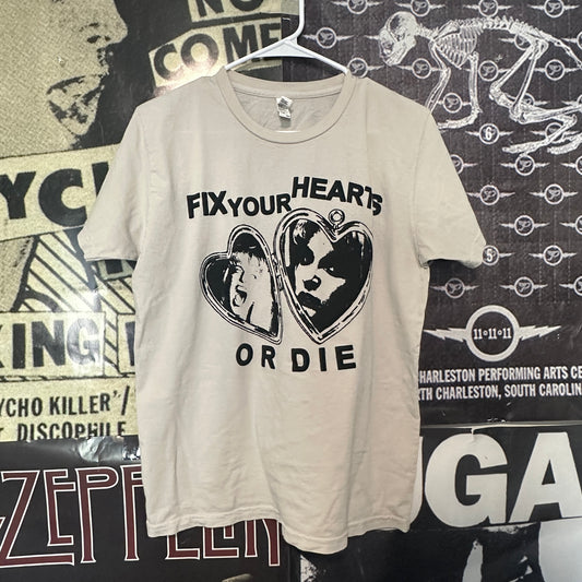 TWIN PEAKS HEART  cream/black boyfriend tee (ready)