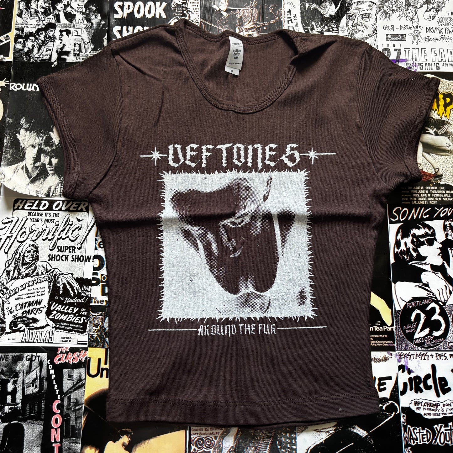 DEFTONES BROWN CROP XSMALL