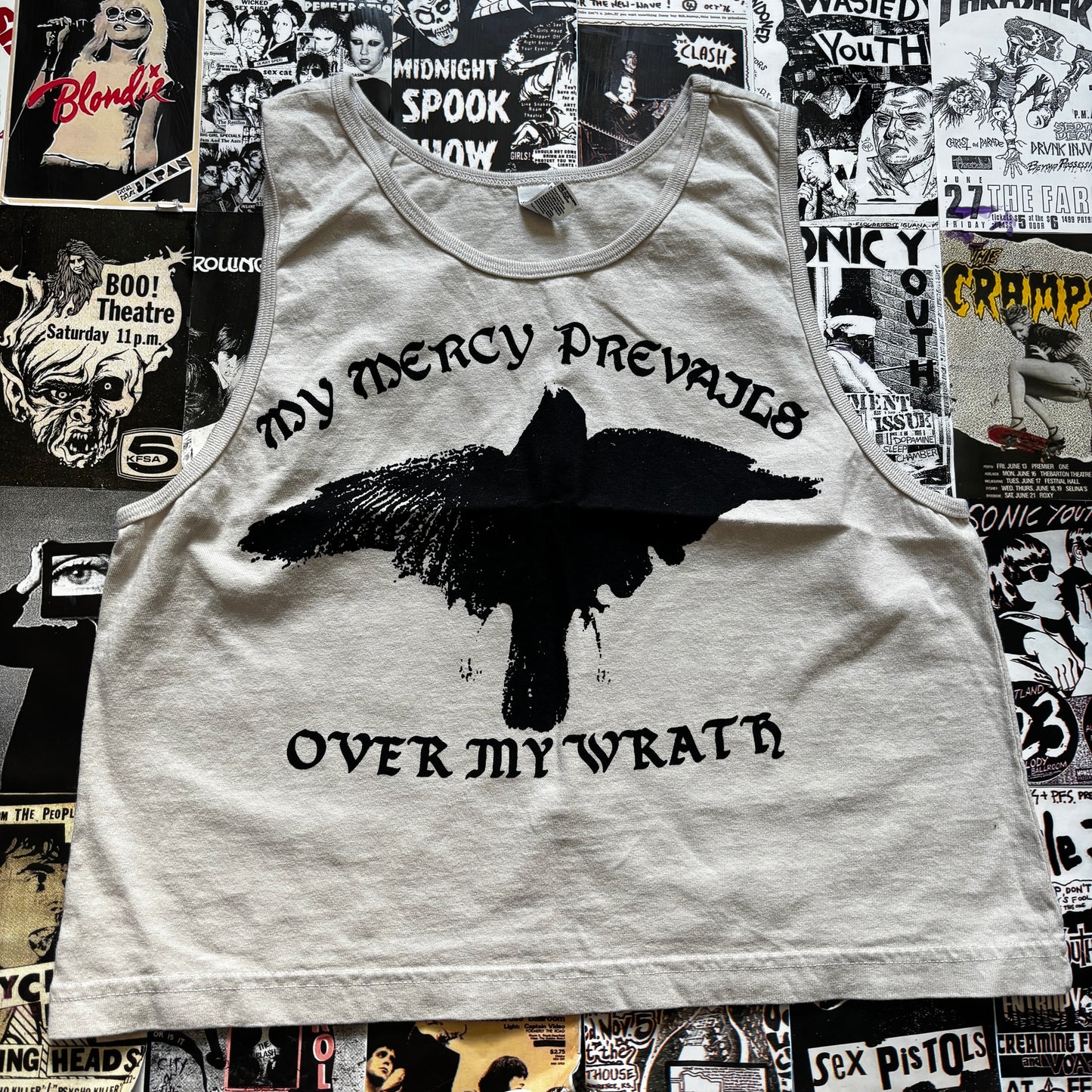 WALKING DEAD CREAM TANK MEDIUM