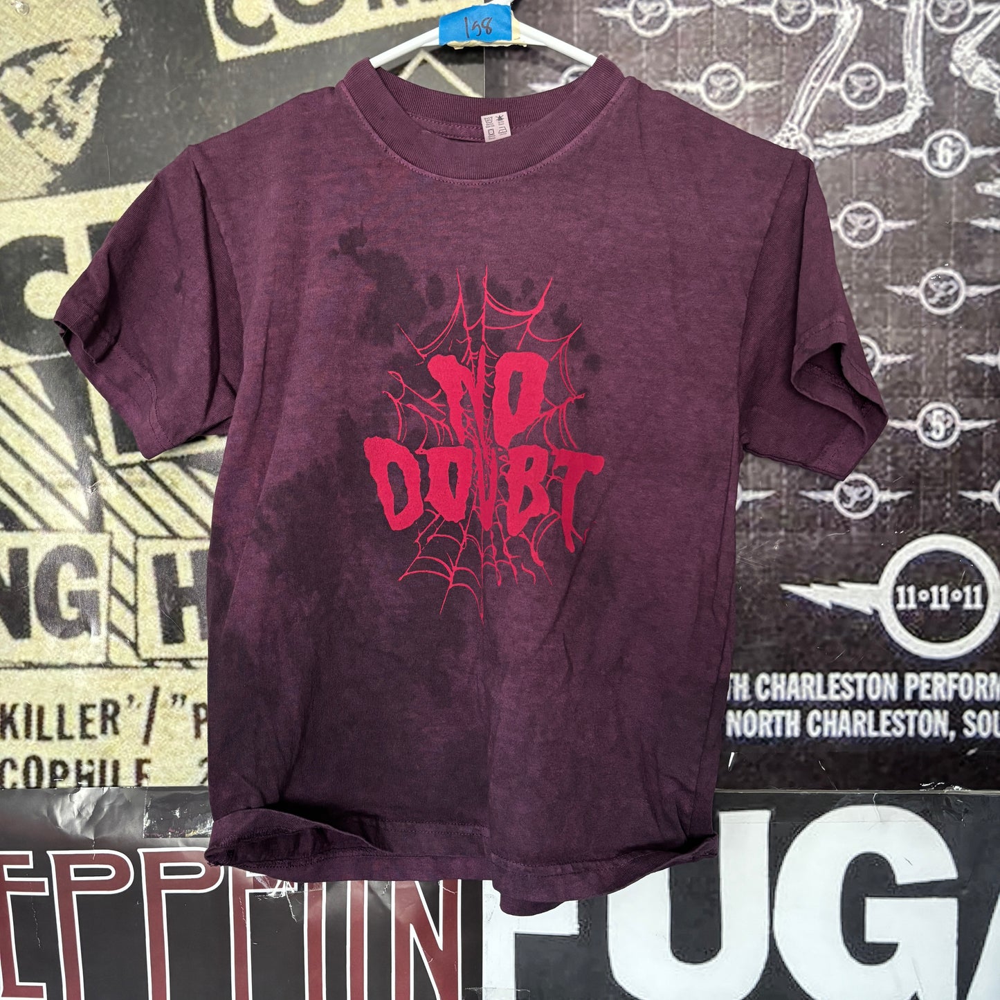 DOUBT maroon/red acid wash slim tee XS/SM