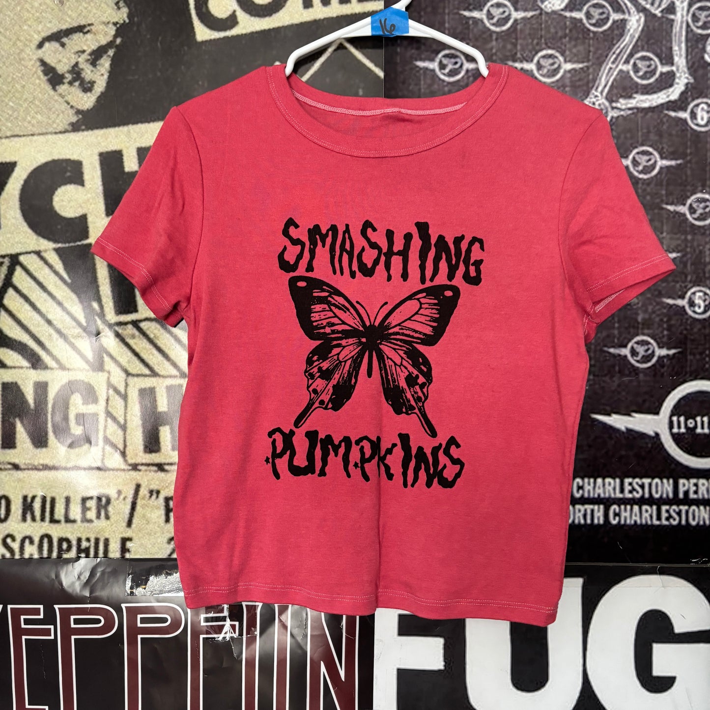 SMASHING red crop baby tee LAR/XL