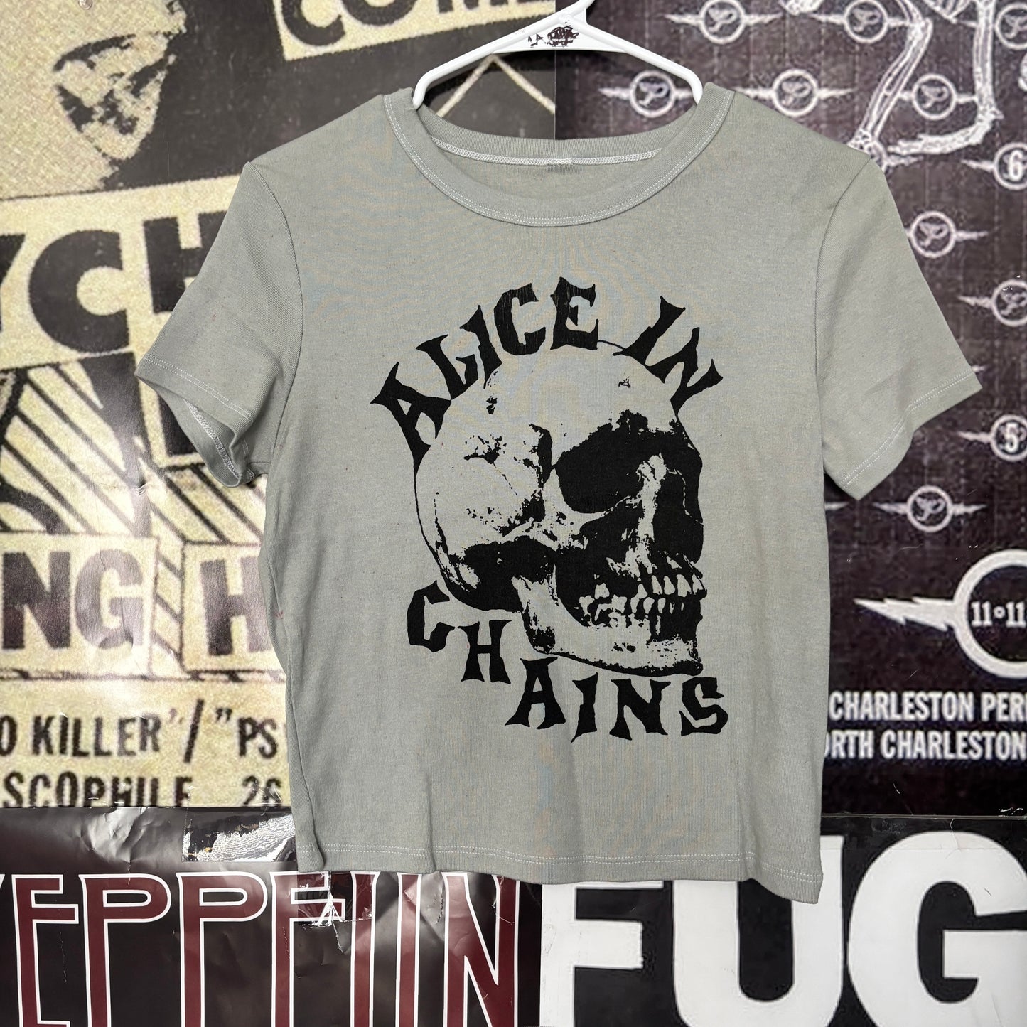 ALICE SKULL olive crop baby tee LAR/XL