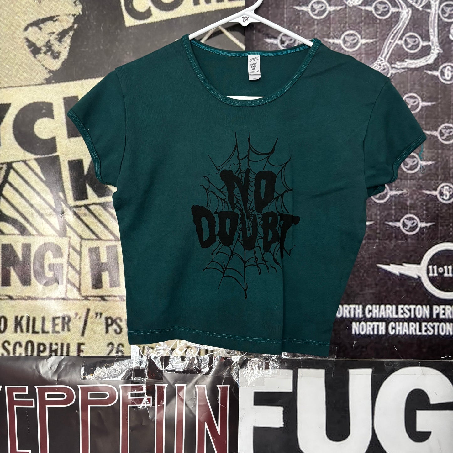 DOUBT forest crop baby tee LAR/XL