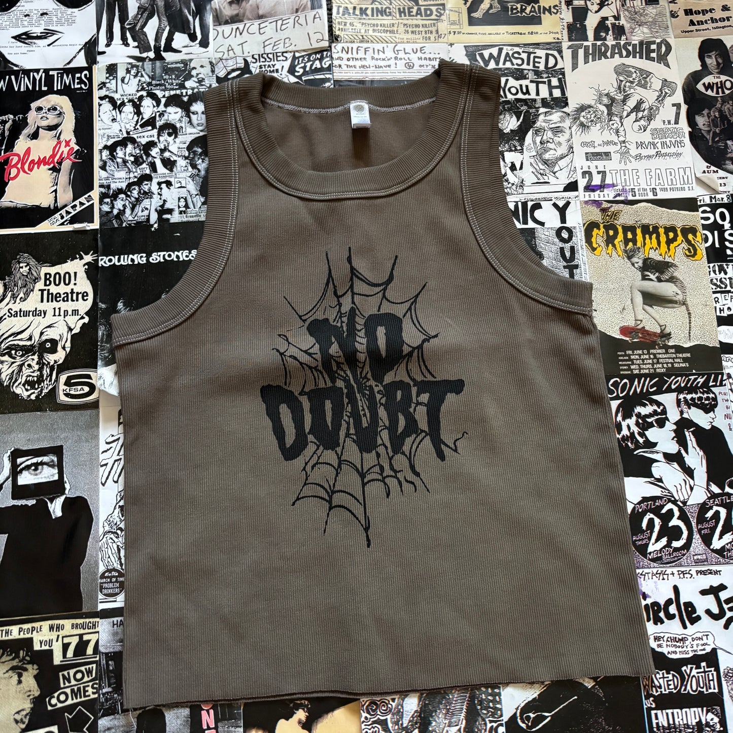 DOUBT olive tank LAR