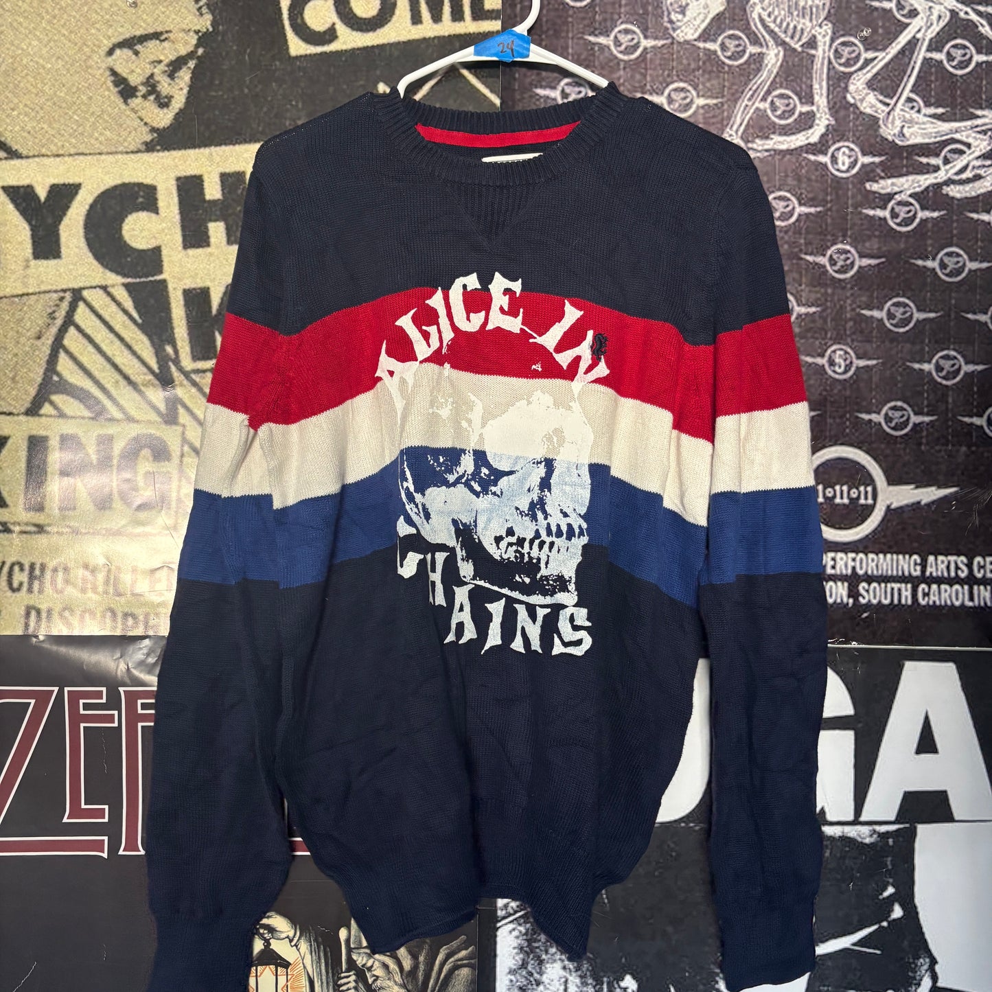 24 sweater MED