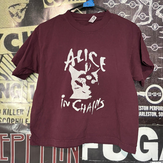 ALICE CAT maroon boxy tee