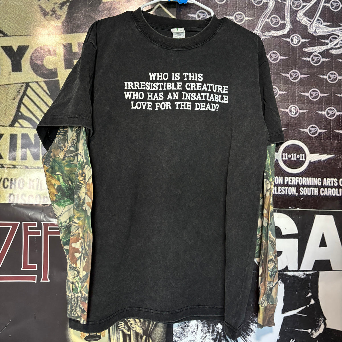 LYRICS hunters camo/black long sleeve