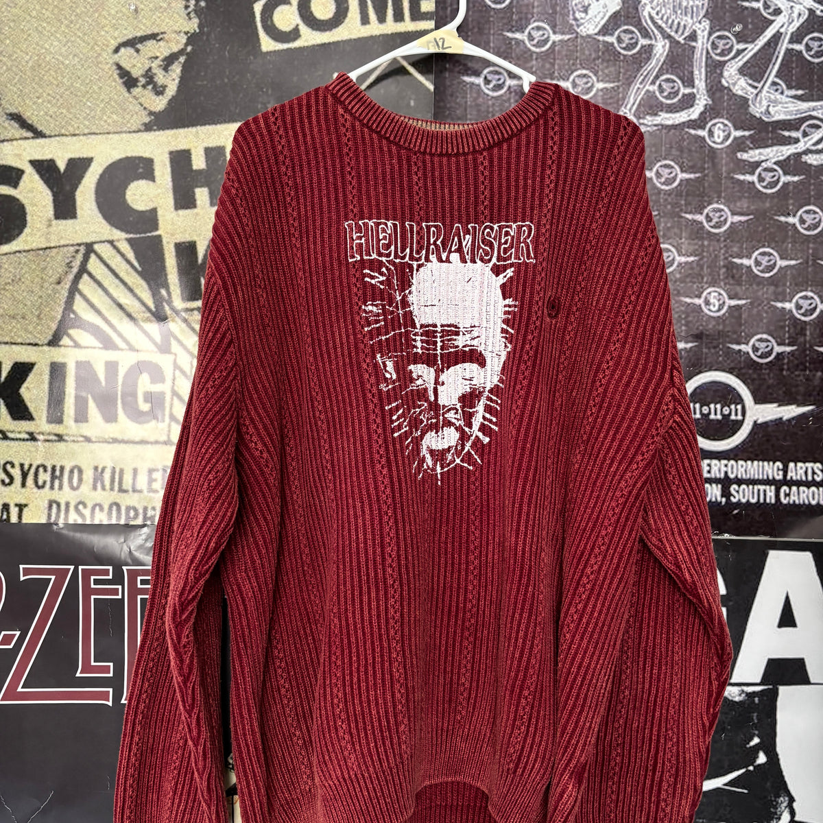 HELL RED SWEATER LAR/XL