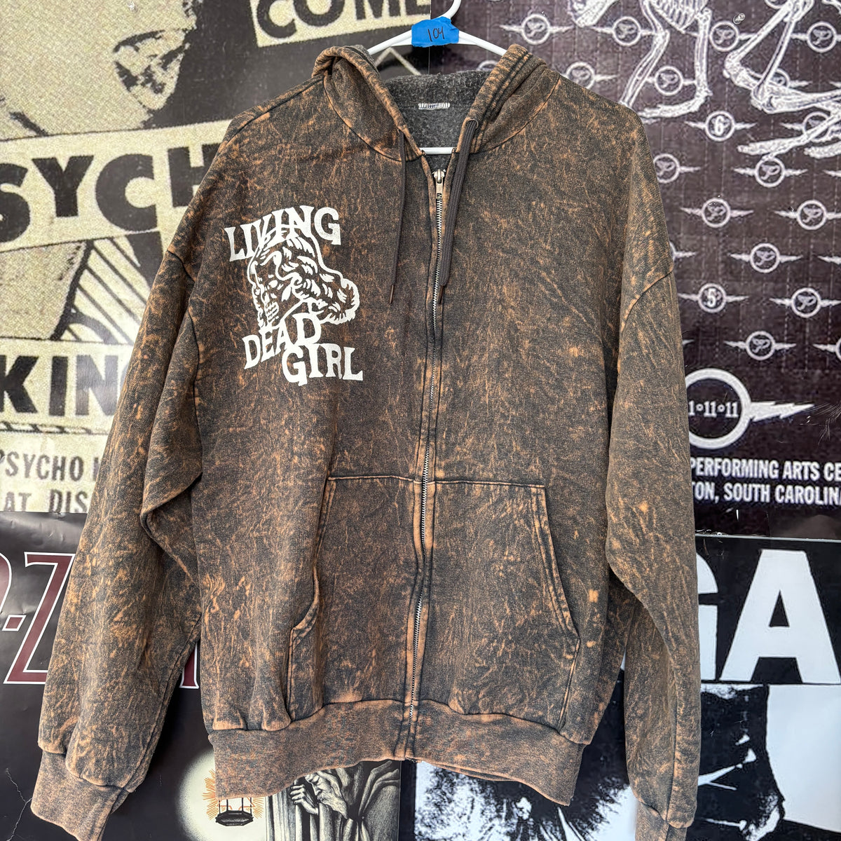 LIVING GIRL tan zip up hoodie LAR/XL
