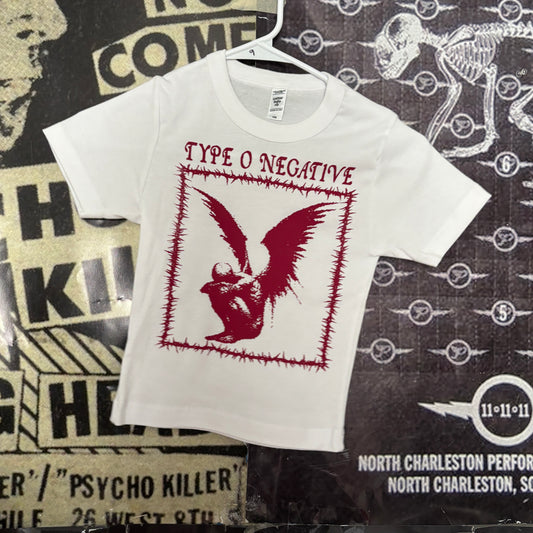 type negative white/red crop baby tee XSMALL