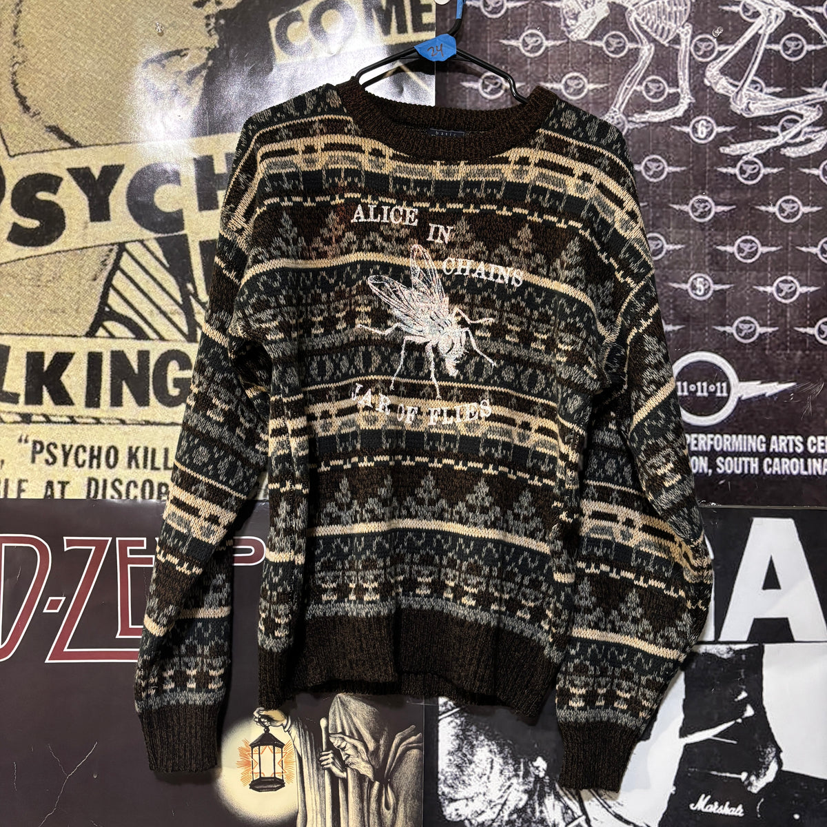 24 SWEATER LAR